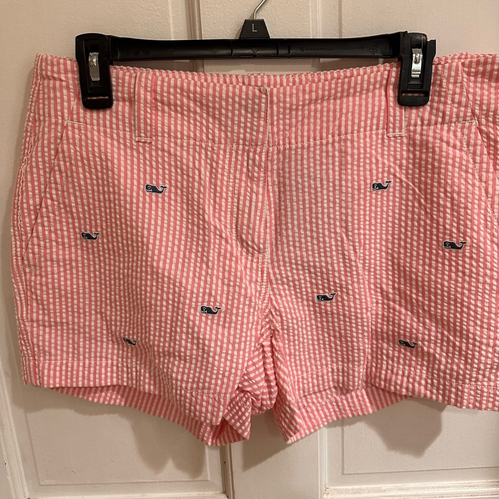 Vineyard Vines Women's Pink and White Striped Shorts